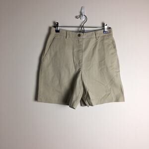 Liz Claiborne Shorts Beige 6 LizSport Shorts Tan Khaki